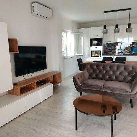 Sućuraj Apartment Franic מראה חיצוני תמונה