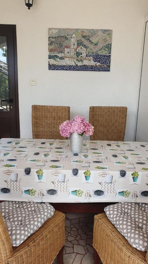 Sućuraj Apartment Franic מראה חיצוני תמונה
