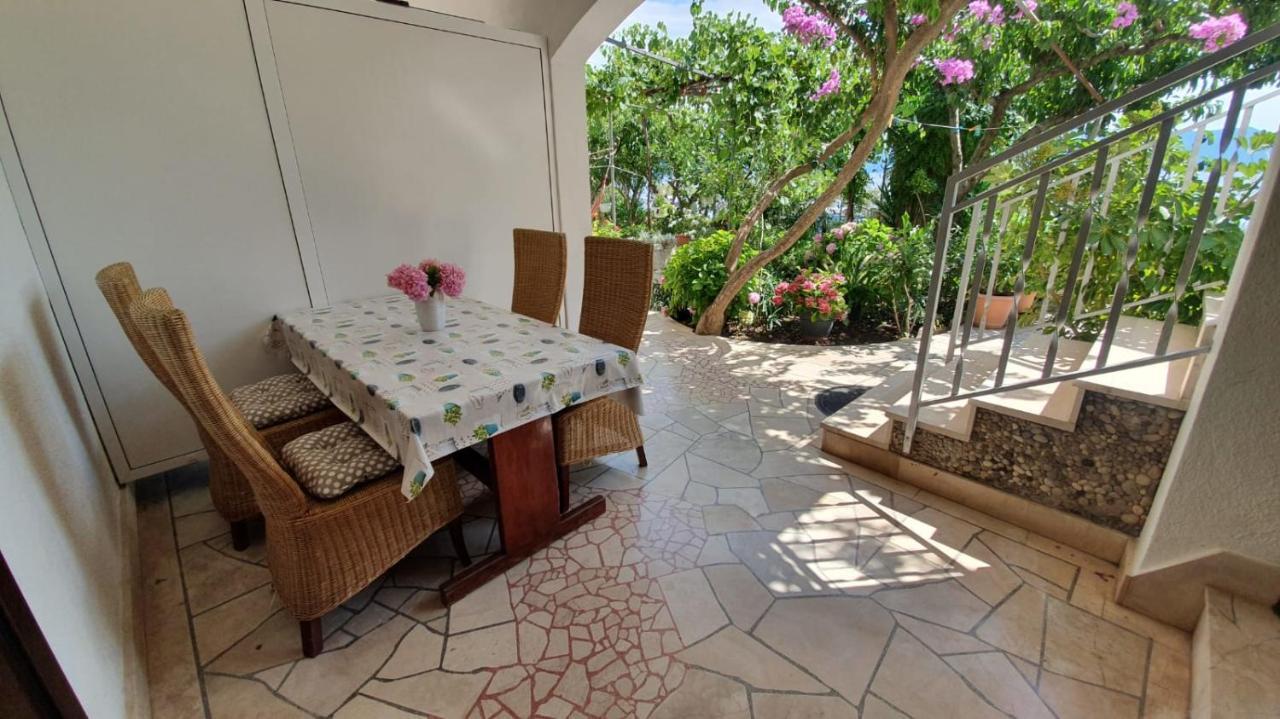 Sućuraj Apartment Franic מראה חיצוני תמונה