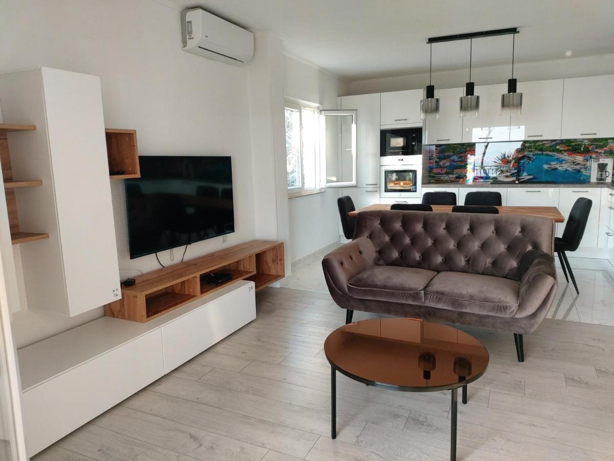 Sućuraj Apartment Franic מראה חיצוני תמונה