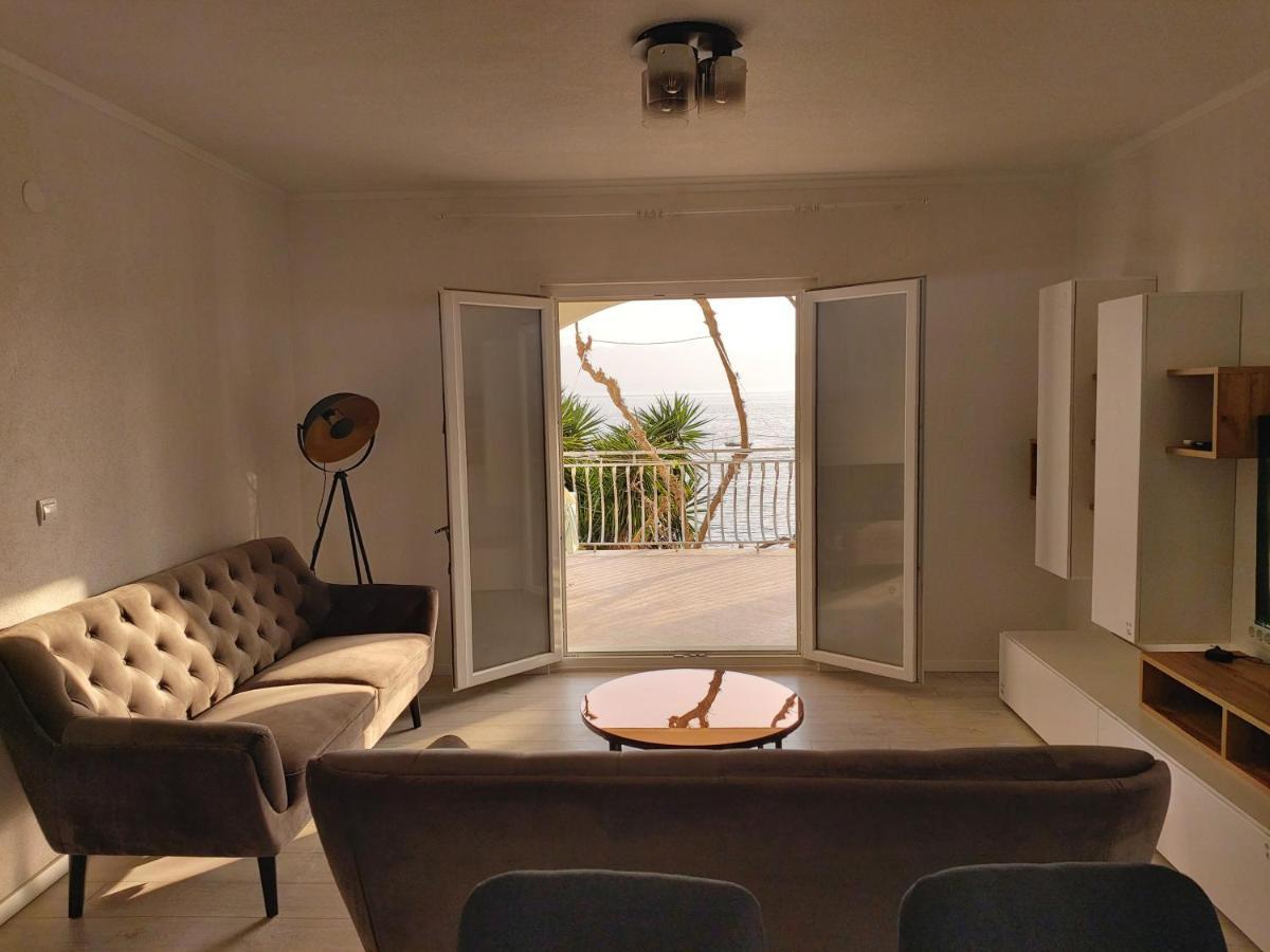 Sućuraj Apartment Franic מראה חיצוני תמונה