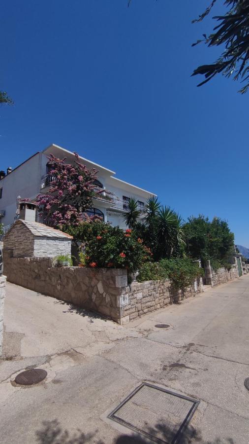 Sućuraj Apartment Franic מראה חיצוני תמונה