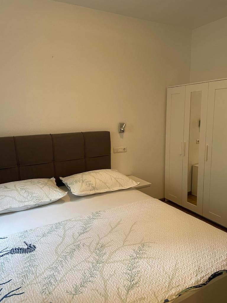 Sućuraj Apartment Franic מראה חיצוני תמונה
